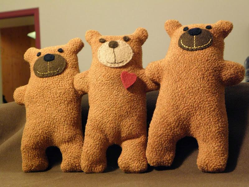 Twój przewodnik po szyciu: jak uszyć misia krok po kroku z wykrojami