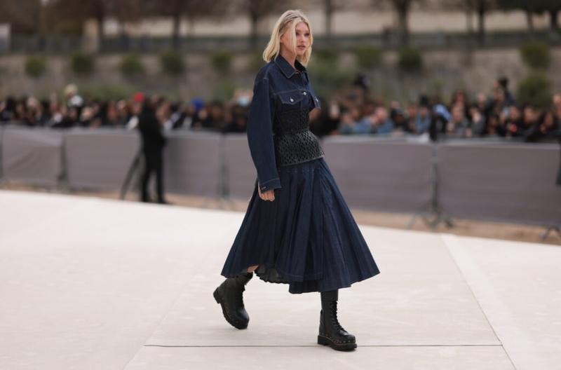 Buty do swetrowej sukienki