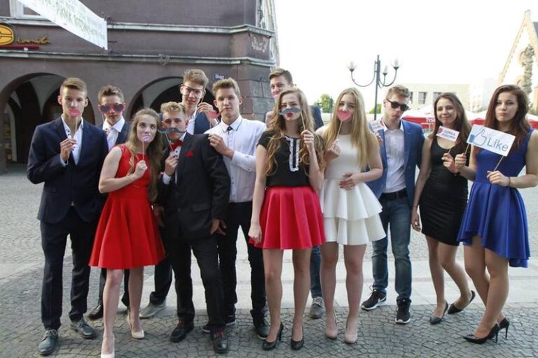 Idealne buty na komers – jak wybrać te najlepsze?