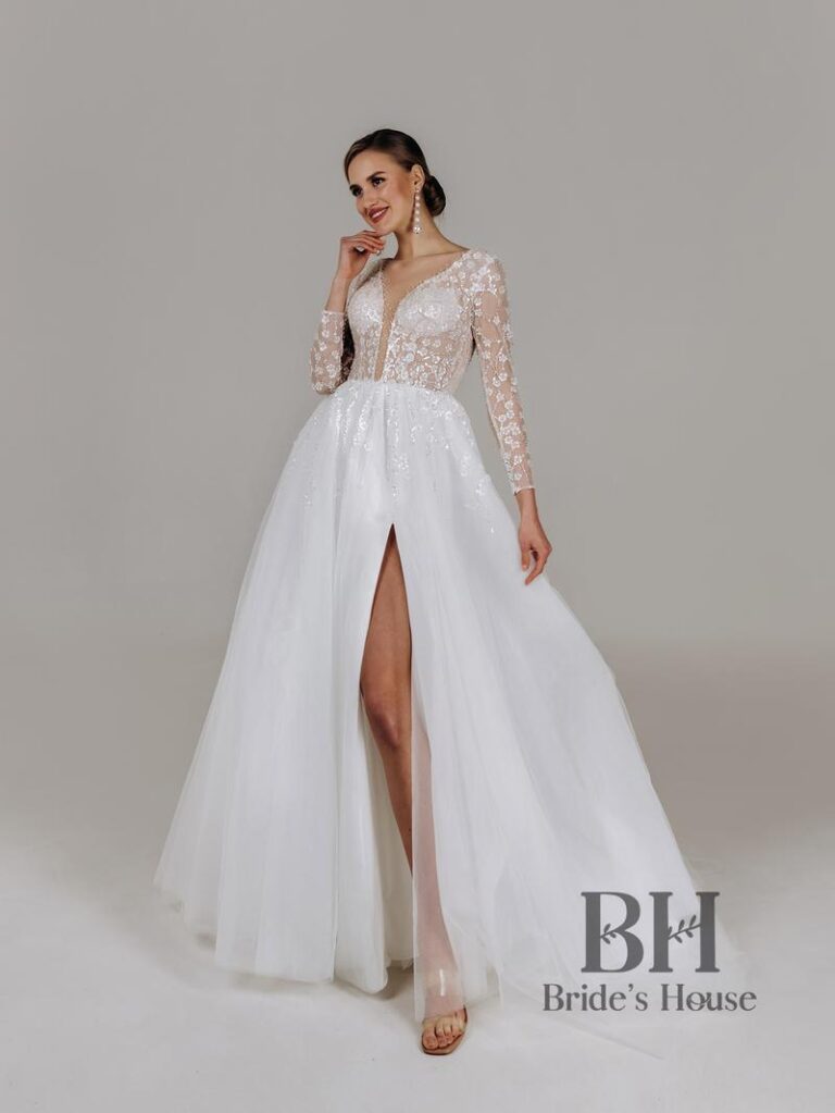 Jak wybrać idealną suknię ślubną dla niskiej panny młodej?