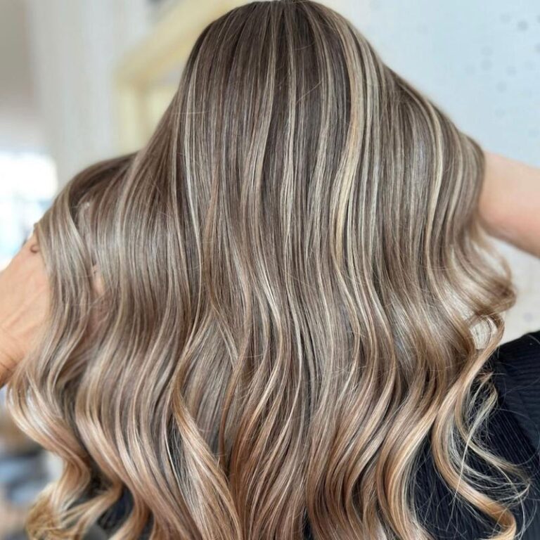 Jak skutecznie przyciemnić farbowane rude włosy w domowych warunkach