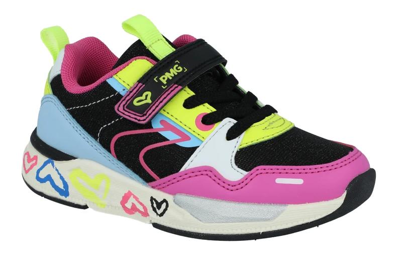 Najlepsze buty sportowe damskie – jakie modele polecacie na różne aktywności?