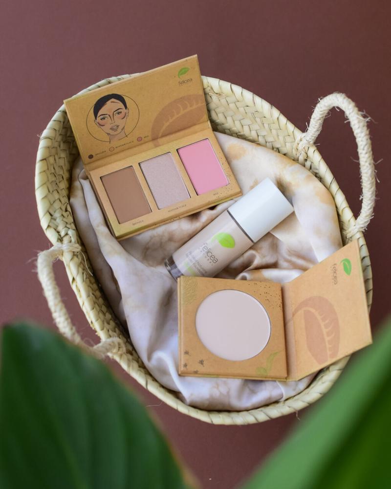 Niezbędne kosmetyki do makijażu