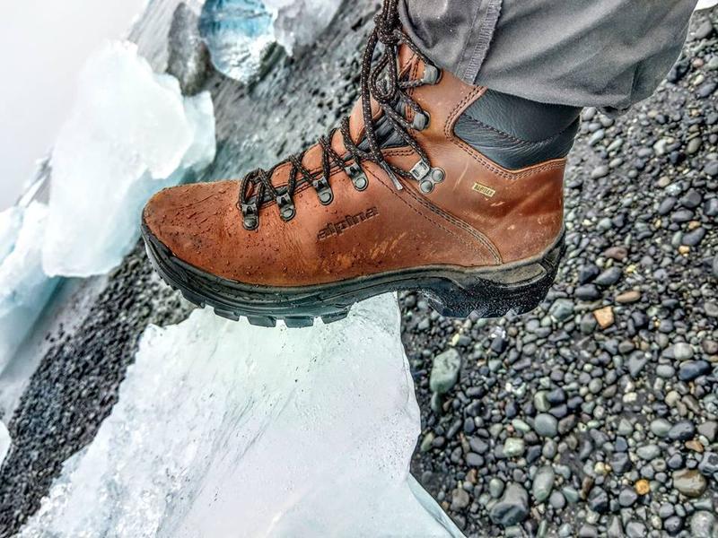 Idealne buty na Islandię – co wybrać na islandzkie przygody?