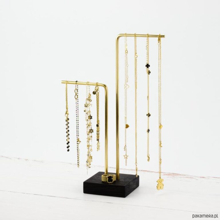 Stwórz wyjątkowy wieszak na biżuterię samodzielnie – krok po kroku